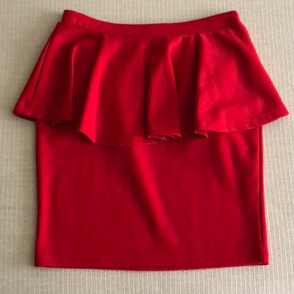 Forever 21 Res Peplum Skirt NWT